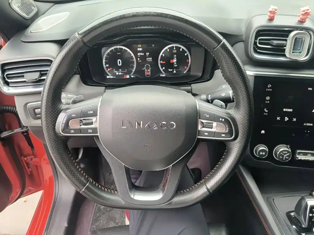 Lynk & Co 03 — миниатюра 11