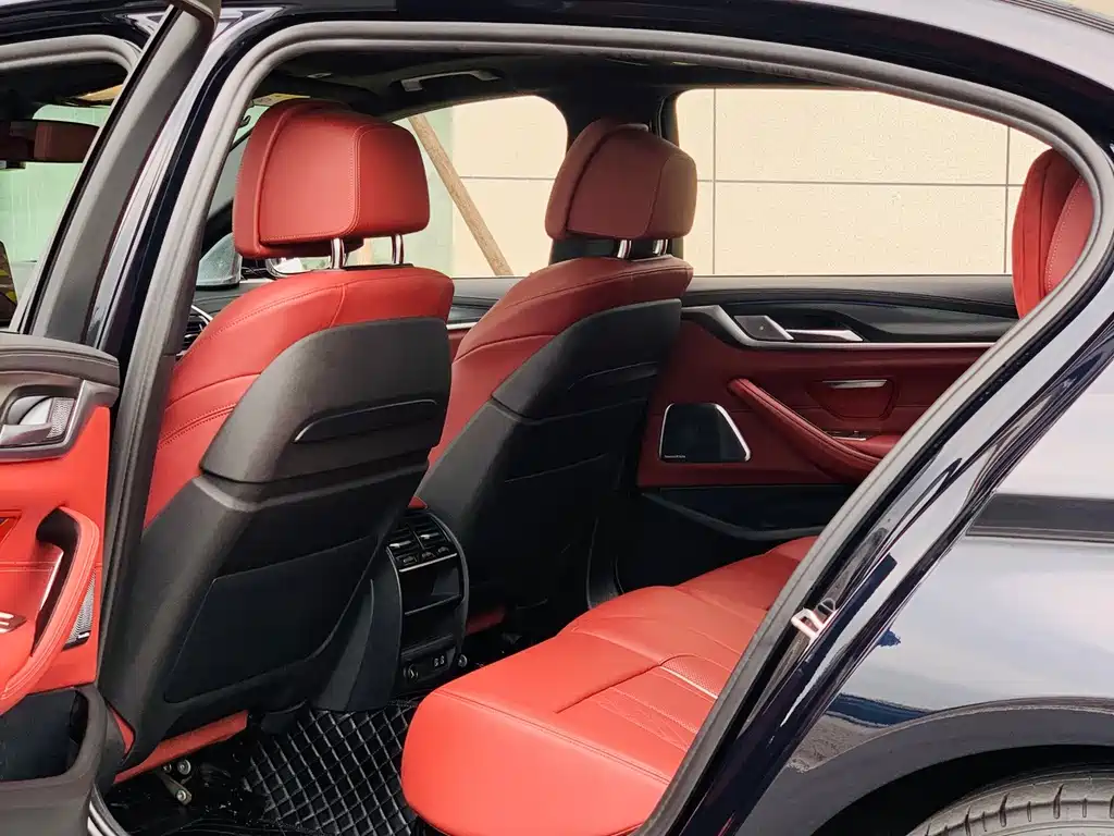 BMW 5 Series New Energy — миниатюра 19