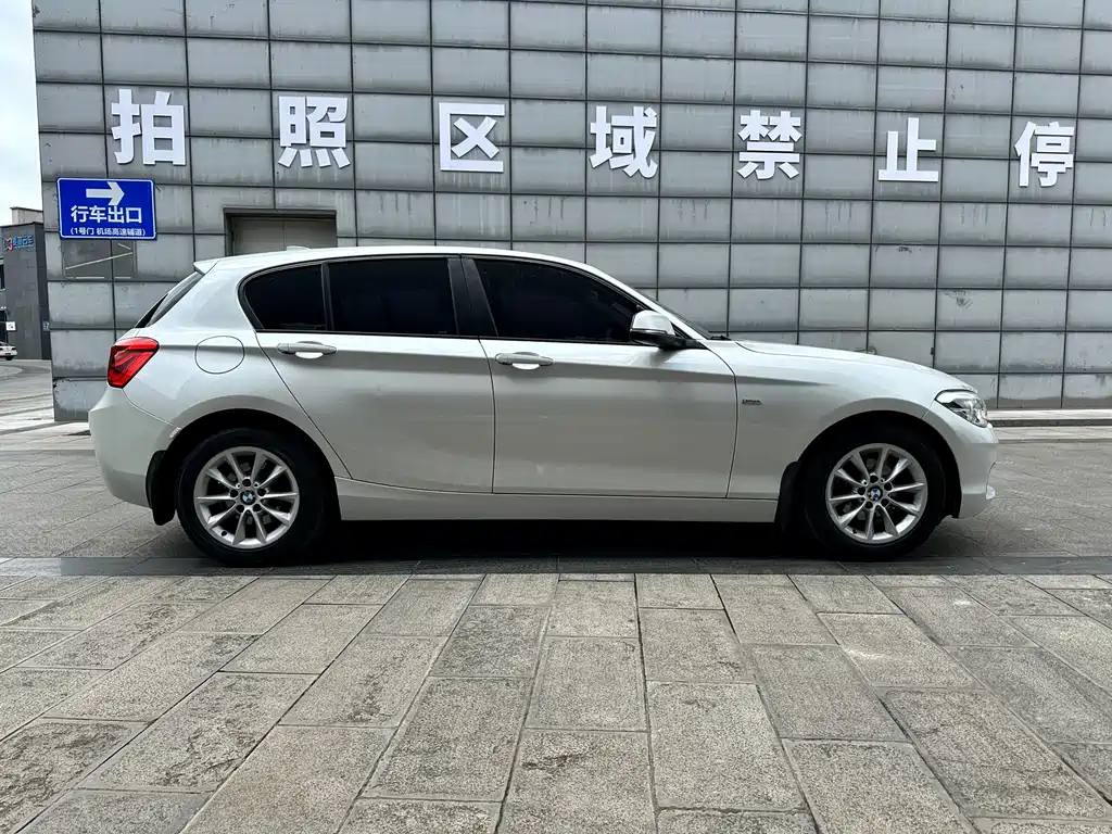 BMW 1 Series (Import) — миниатюра 20