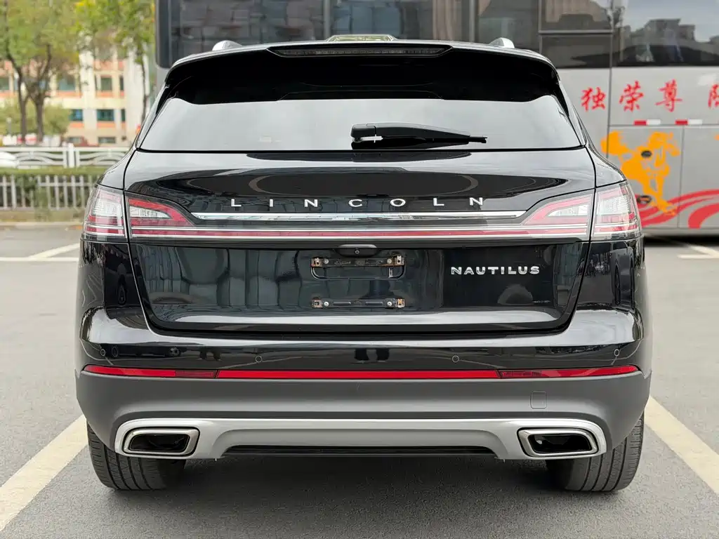 Lincoln Nautilus — миниатюра 13