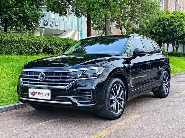VOLKSWAGEN TOUAREG 2020