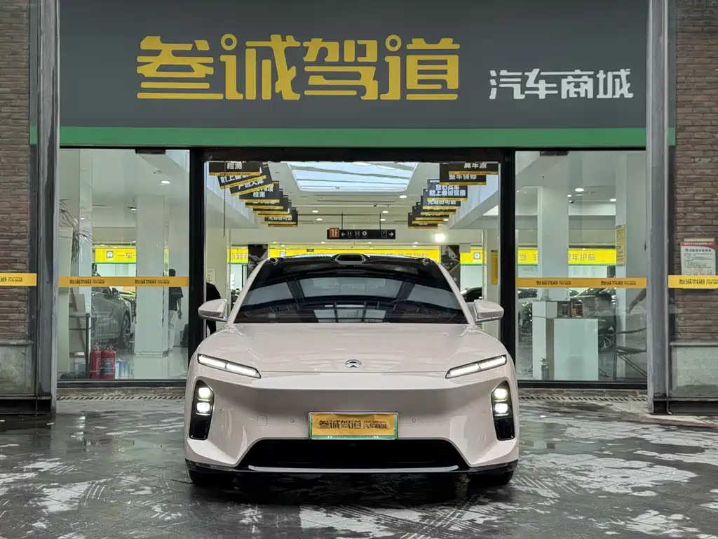 NIO ET5 — миниатюра 2
