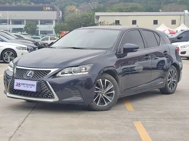lexus ct