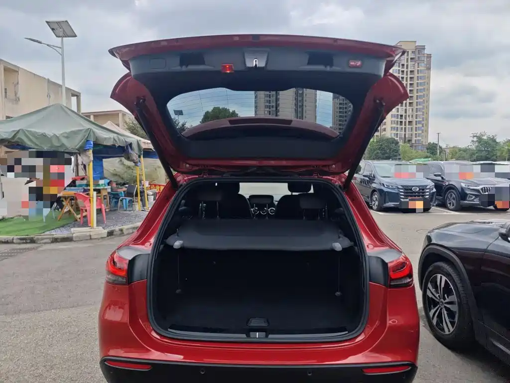 Mercedes-Benz GLA — миниатюра 24