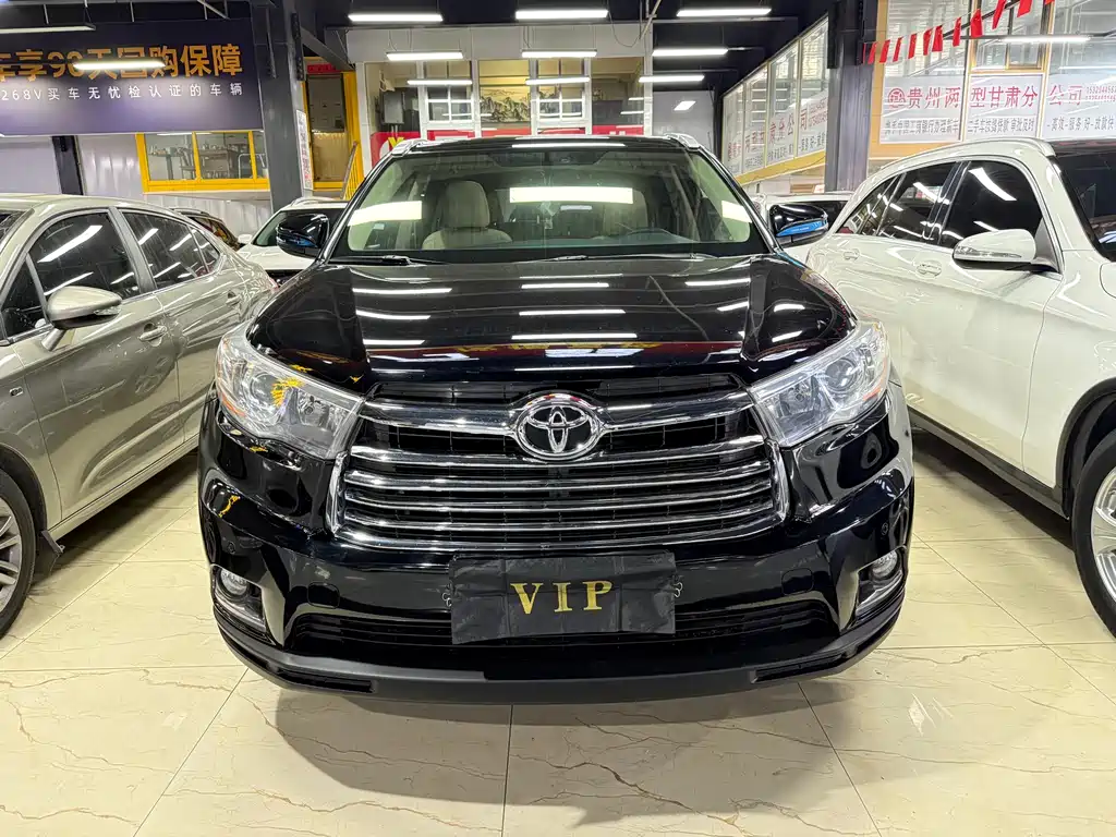 TOYOTA HIGHLANDER