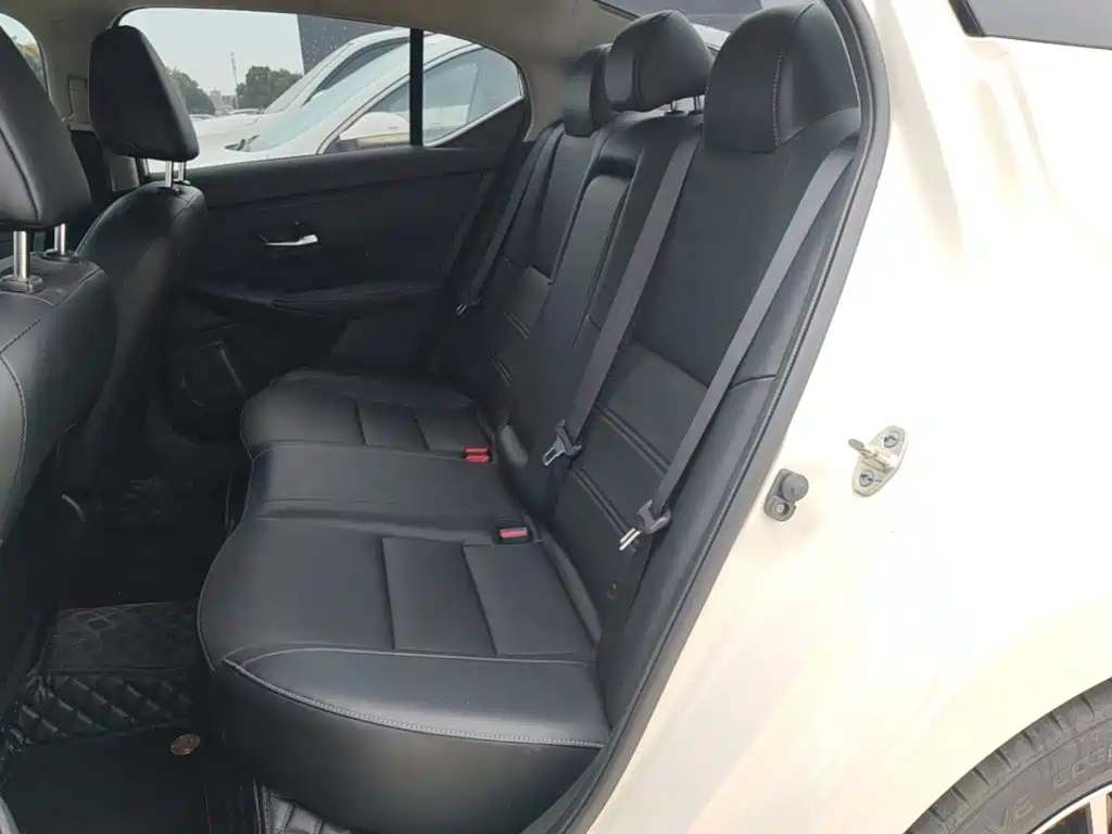 Nissan Sylphy — миниатюра 17