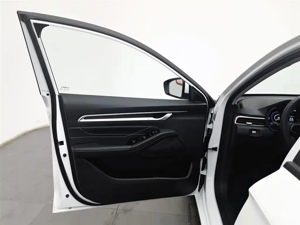 GEELY AUTOMOBILE EMGRAND