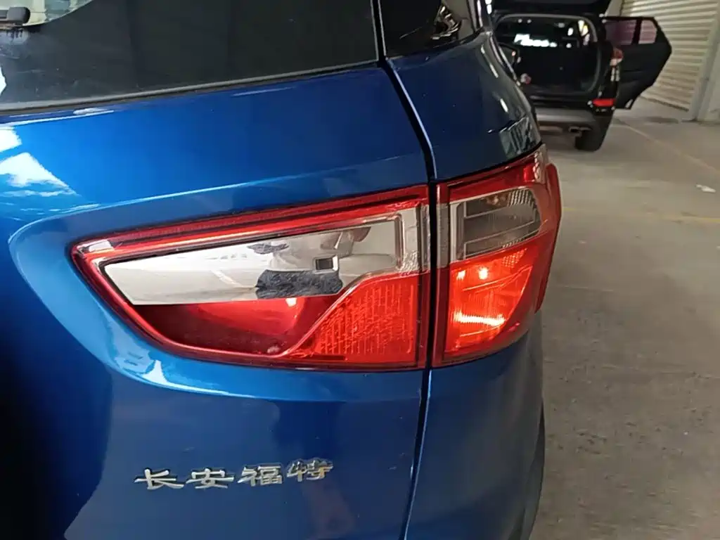 Ford Ecosport — миниатюра 8