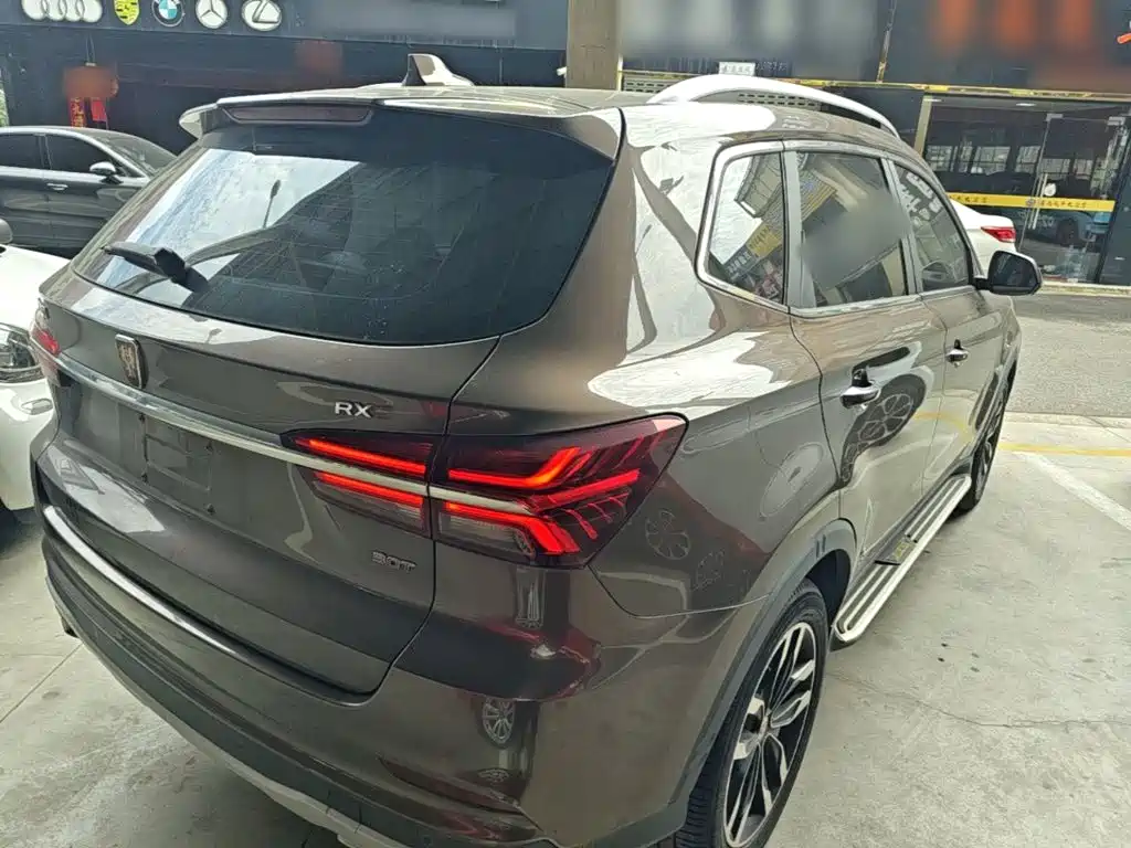 Roewe RX5 — миниатюра 7