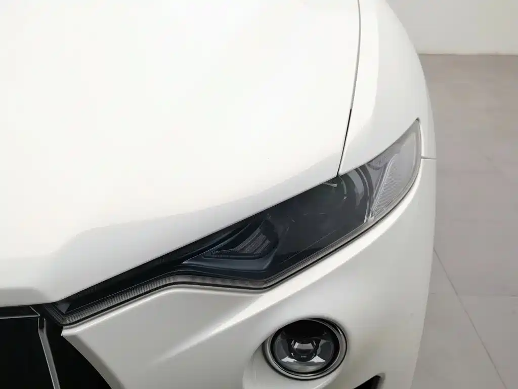 Maserati Levante — миниатюра 6