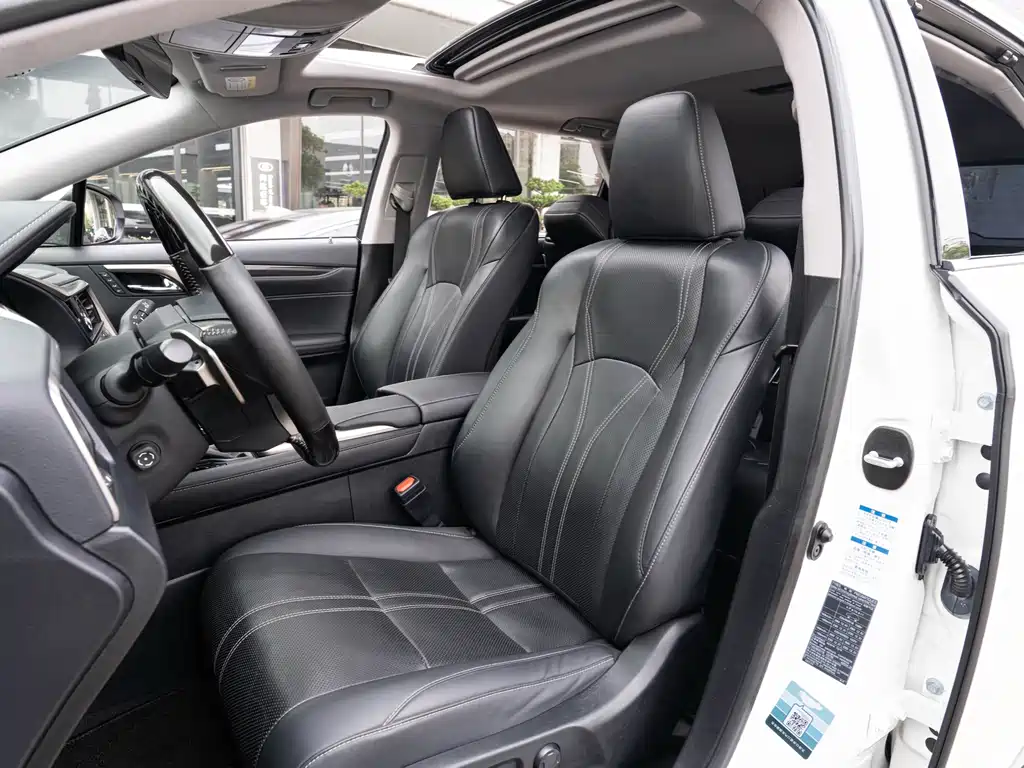 Lexus RX — миниатюра 11
