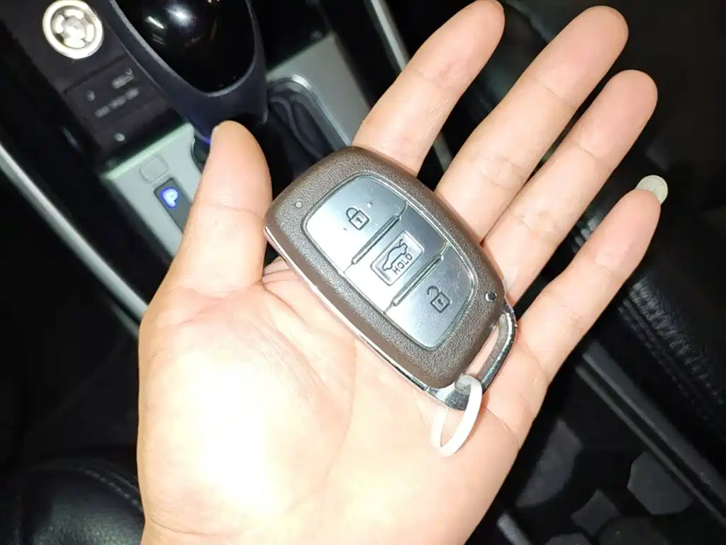 Hyundai Elantra Langdong — миниатюра 13