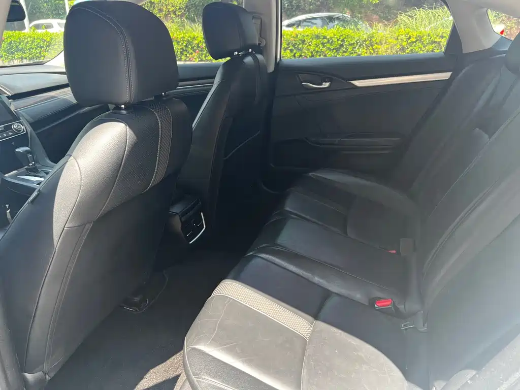 Honda Civic — миниатюра 13
