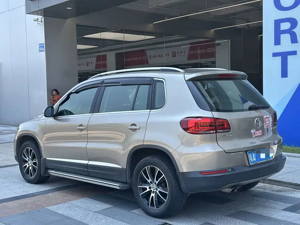 Volkswagen Tiguan — миниатюра 3