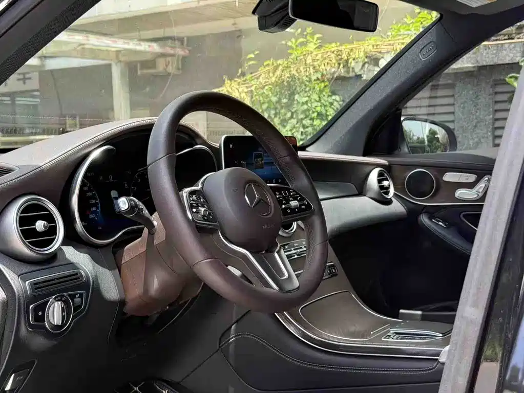 Mercedes-Benz GLC — миниатюра 7