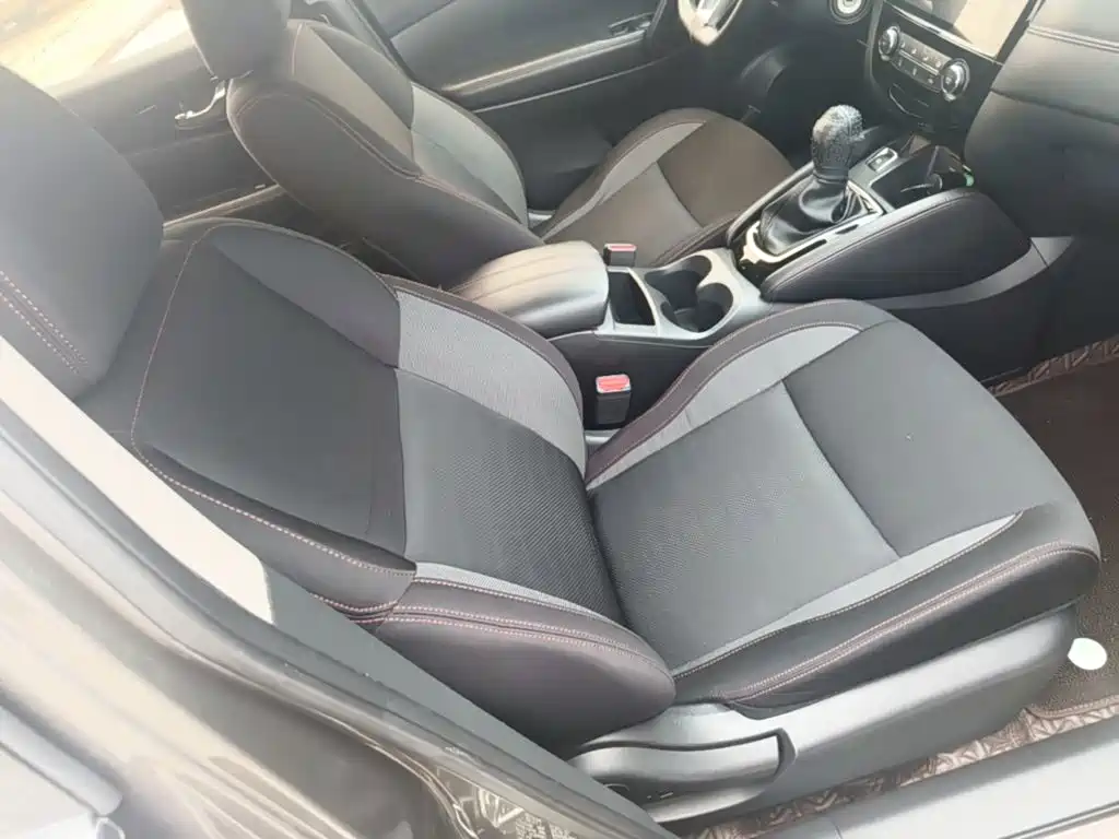 Nissan Qashqai — миниатюра 25