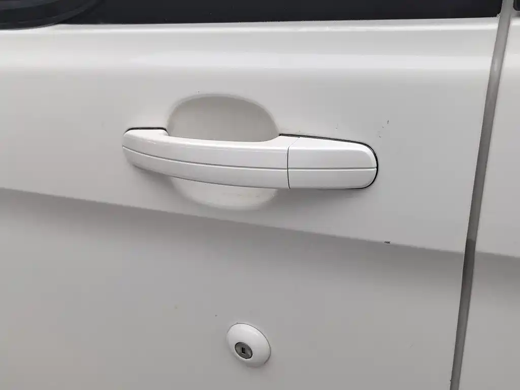 Ford Tourneo — миниатюра 18