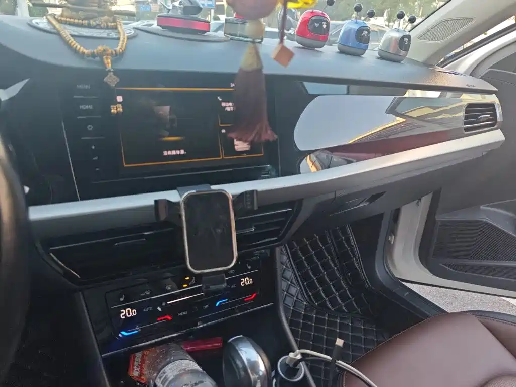 Volkswagen Lavida — миниатюра 14