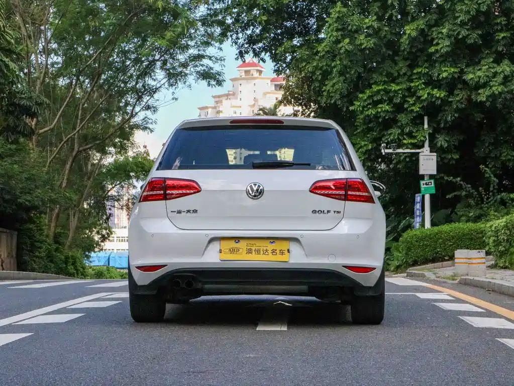 Volkswagen Golf — миниатюра 14