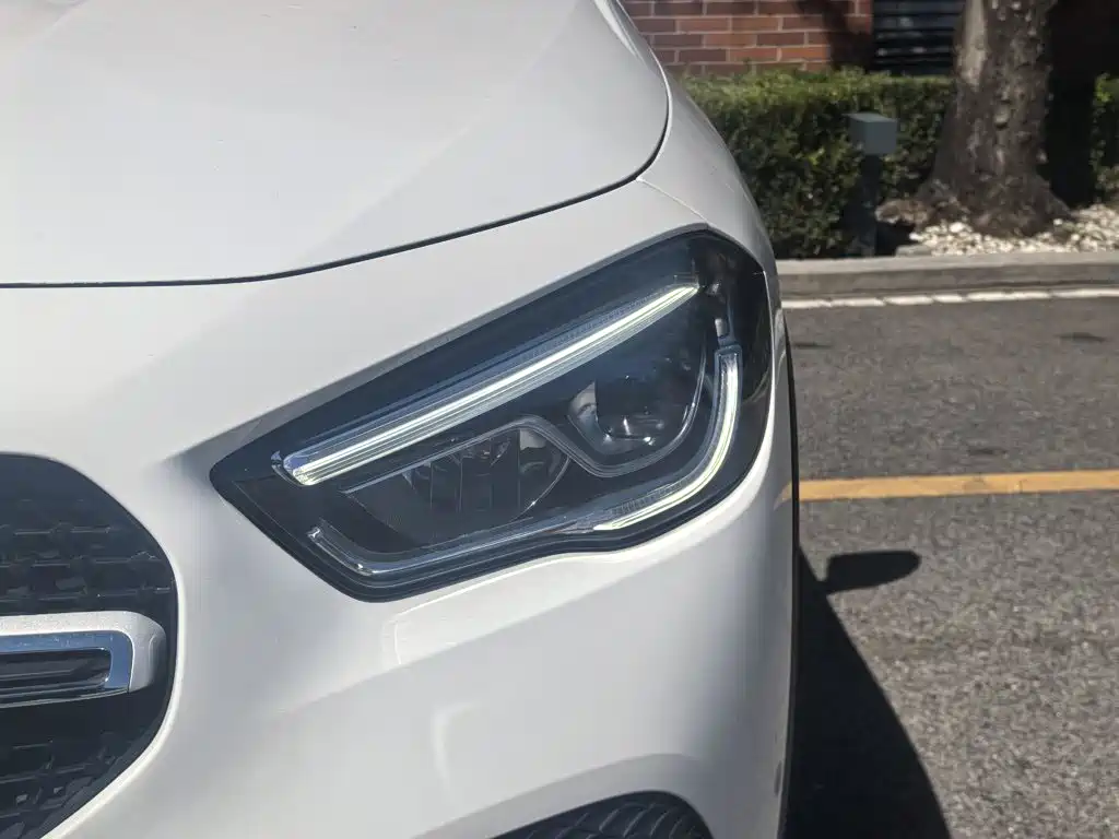 Mercedes-Benz GLA — миниатюра 13