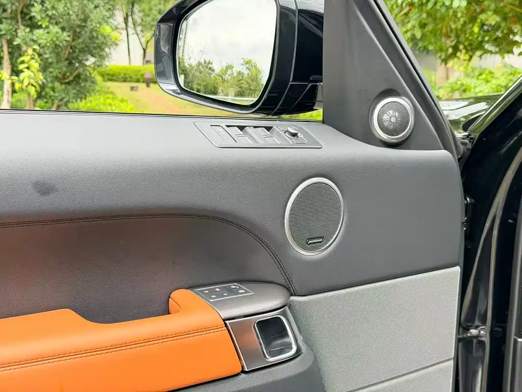 Land Rover Sport — миниатюра 23
