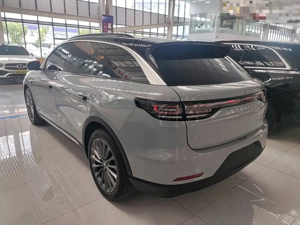 Leapmotor Leapmotor C11 — миниатюра 5