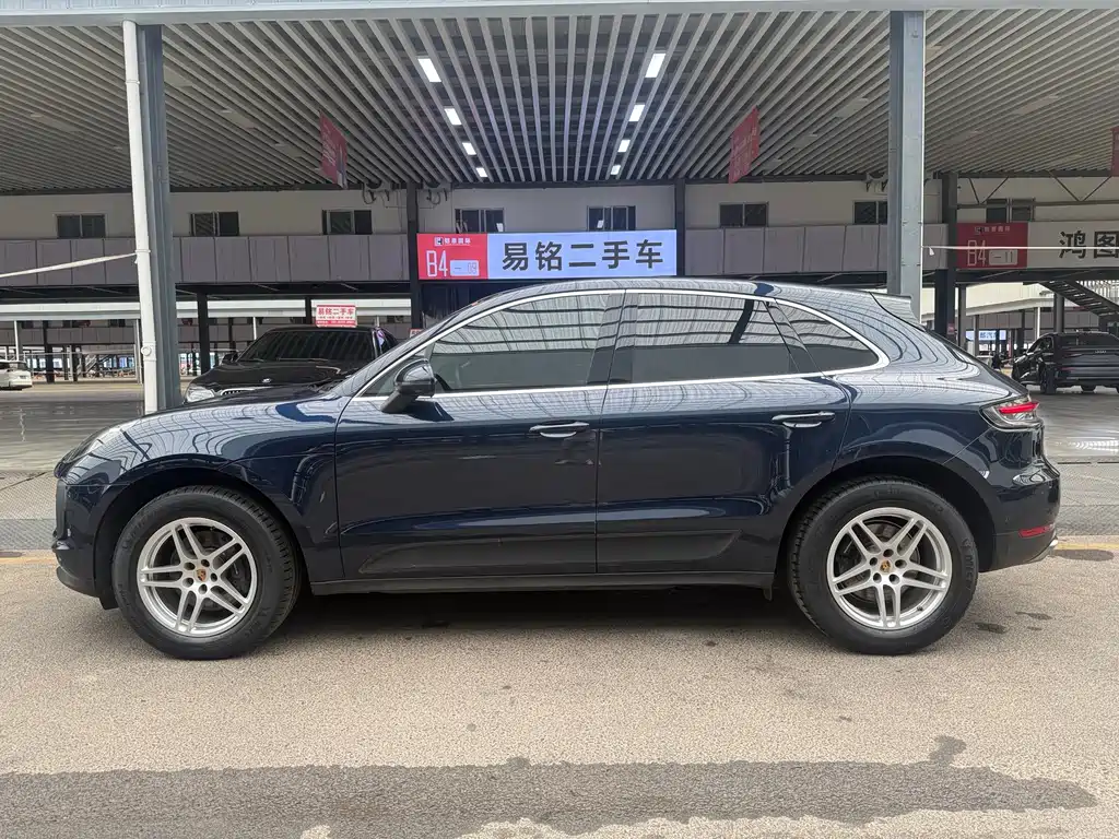 Porsche Macan — миниатюра 5