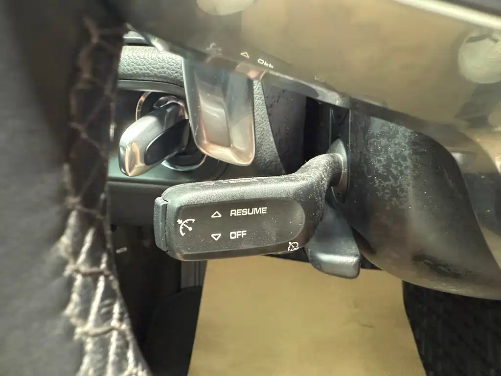 Porsche Macan — миниатюра 13