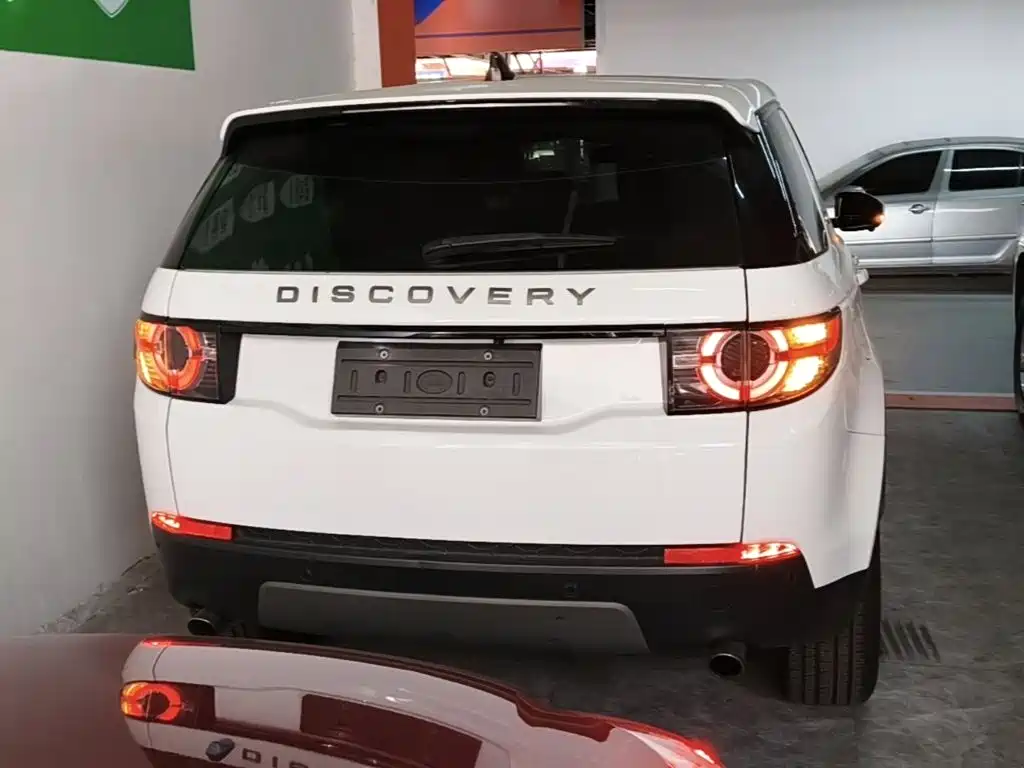 Land Rover Discovery Sport — миниатюра 6