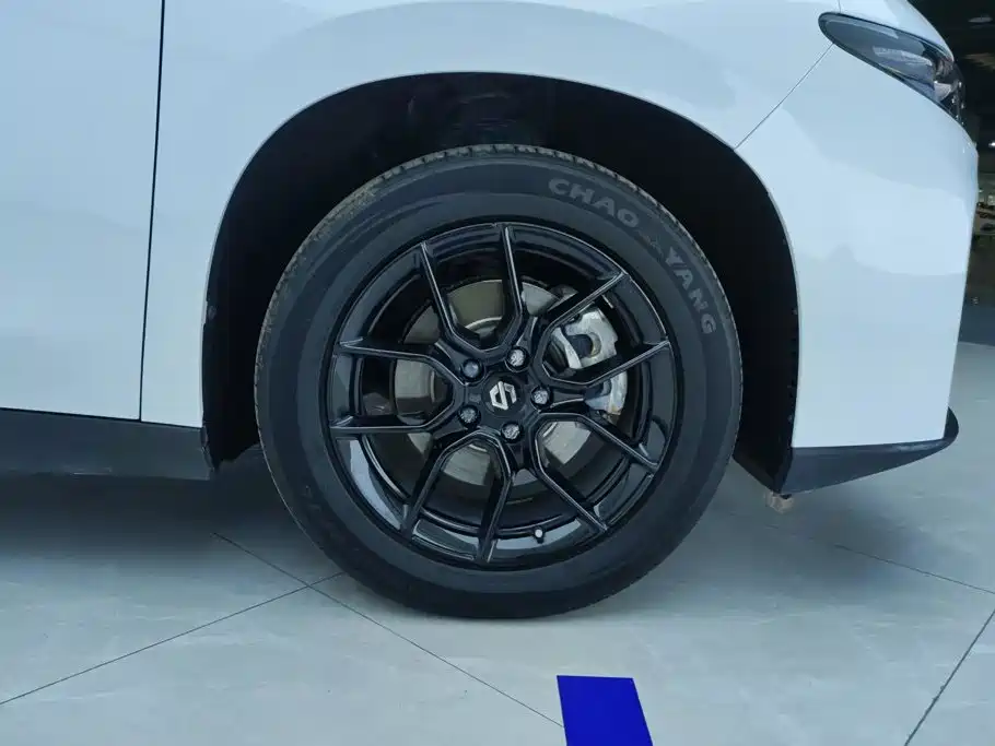 Leapmotor Leapmotor C10 — миниатюра 6