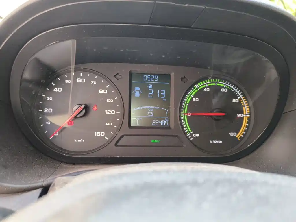 Roewe Clever — миниатюра 12