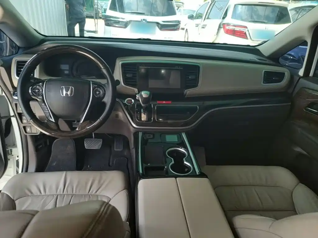 Honda Odyssey — миниатюра 10