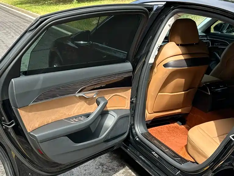 Audi A8 — миниатюра 18