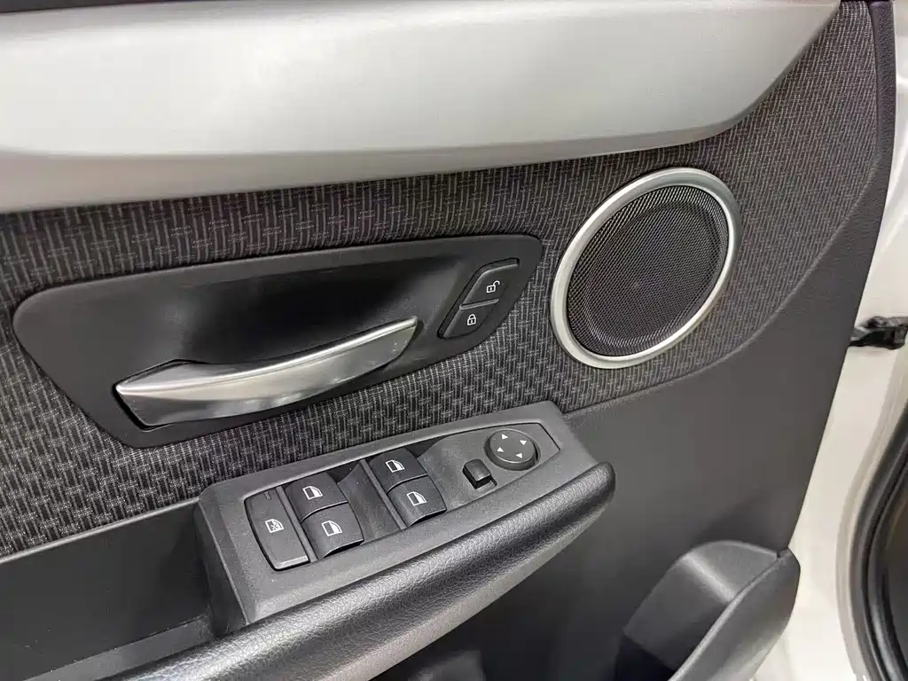 BMW 2 SERIES STATION WAGON