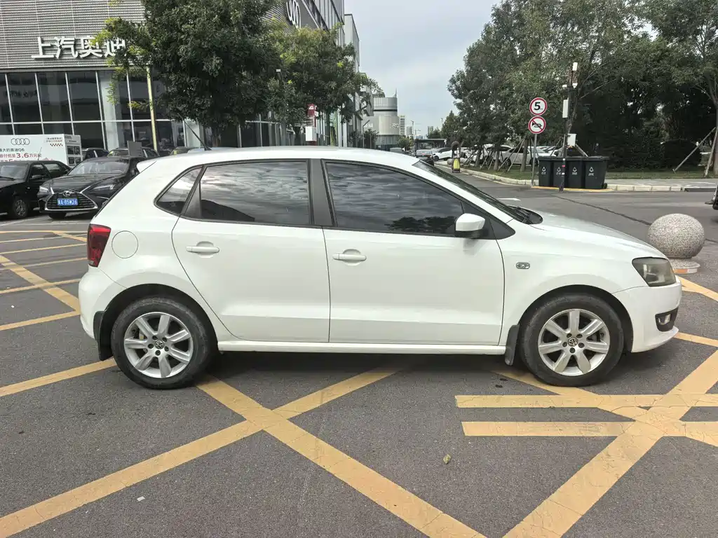 Volkswagen Polo — миниатюра 9