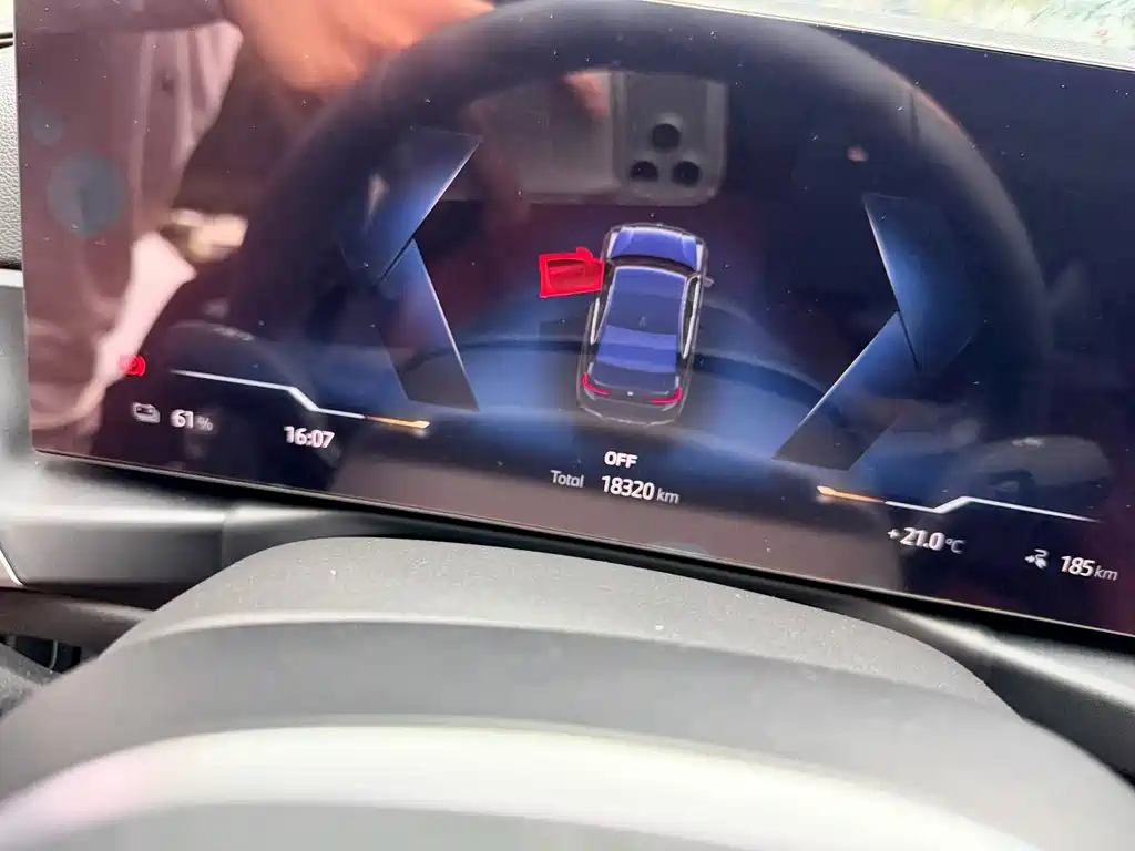 BMW i3 — миниатюра 4