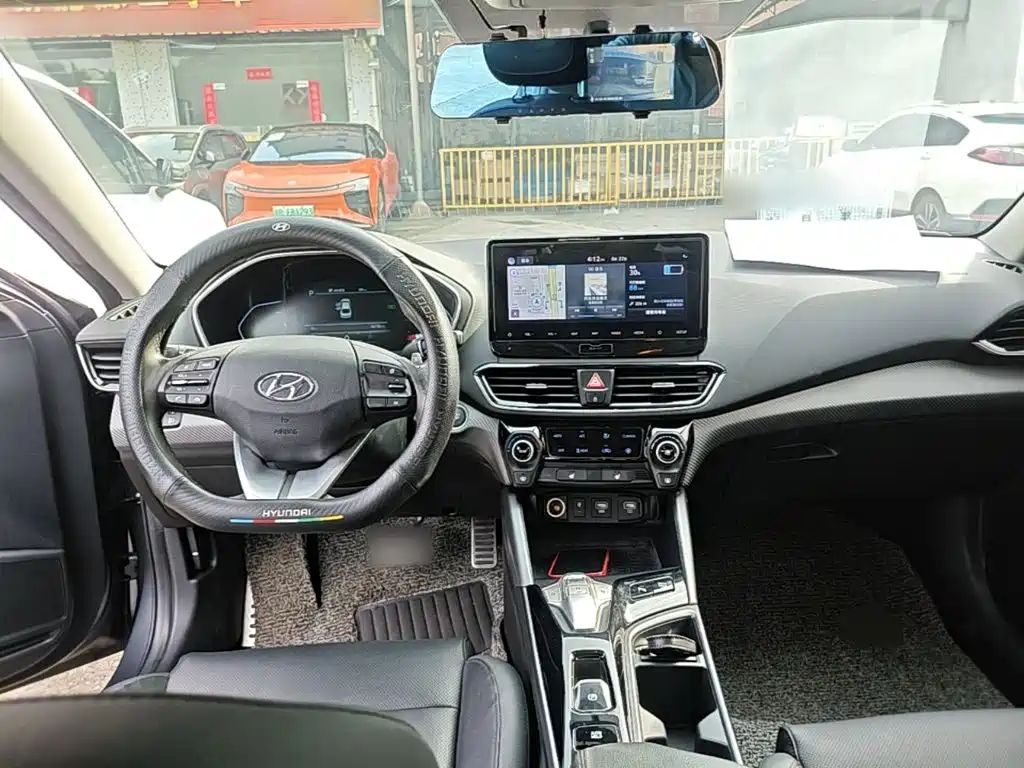 Hyundai Fista EV — миниатюра 6