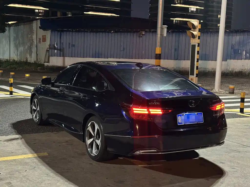Honda Inspire — миниатюра 2