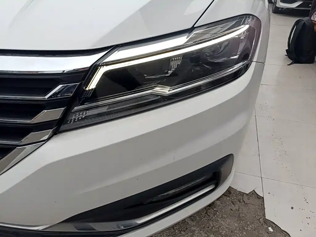 Volkswagen Lavida — миниатюра 24