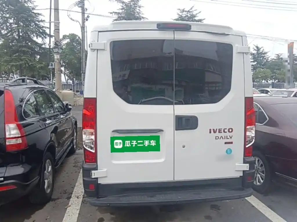 IVECO Ousheng — миниатюра 6