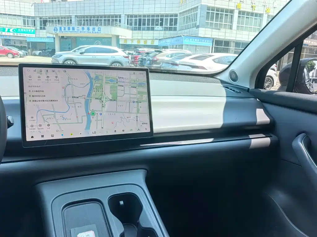Leapmotor Leapmotor C10 — миниатюра 10