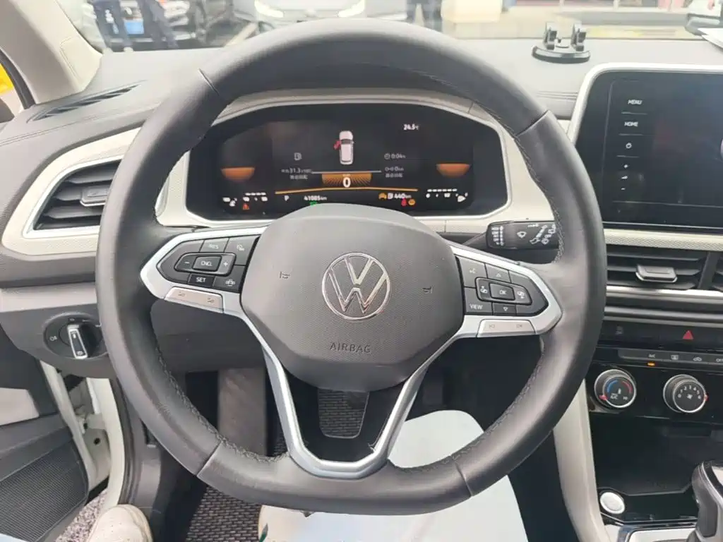 Volkswagen T-Roc — миниатюра 15