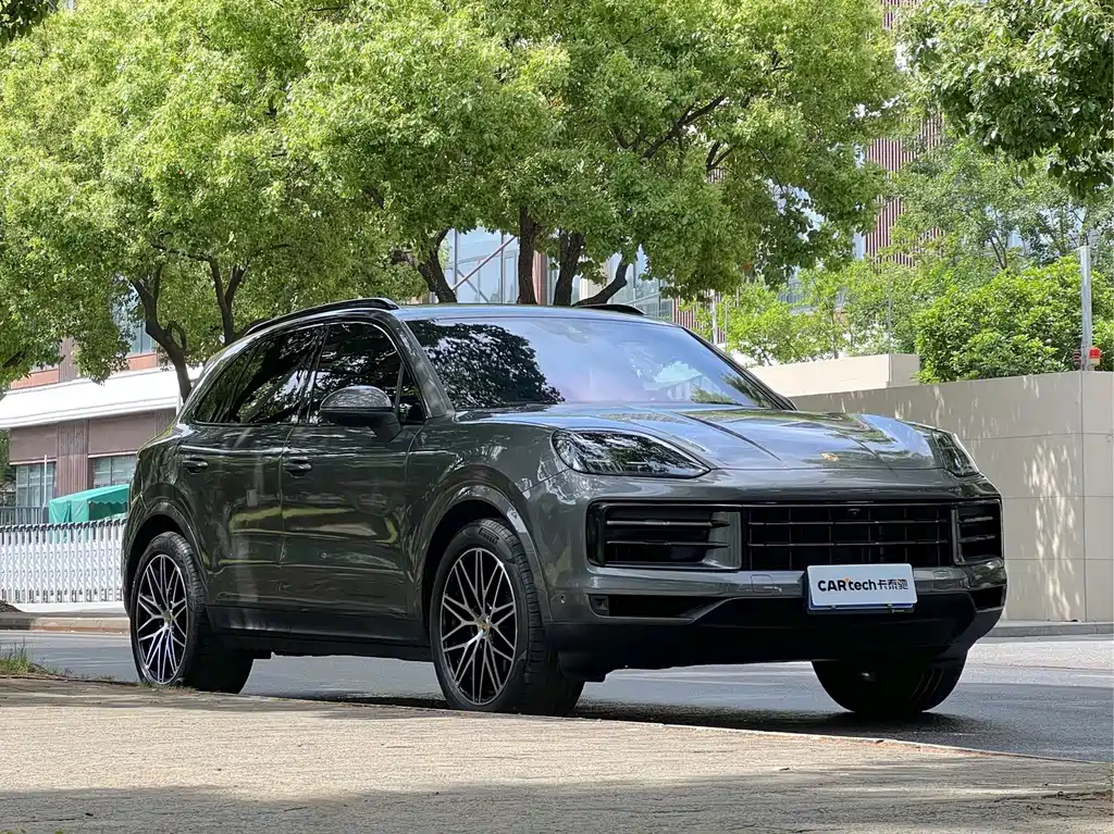 Porsche Cayenne — миниатюра 3