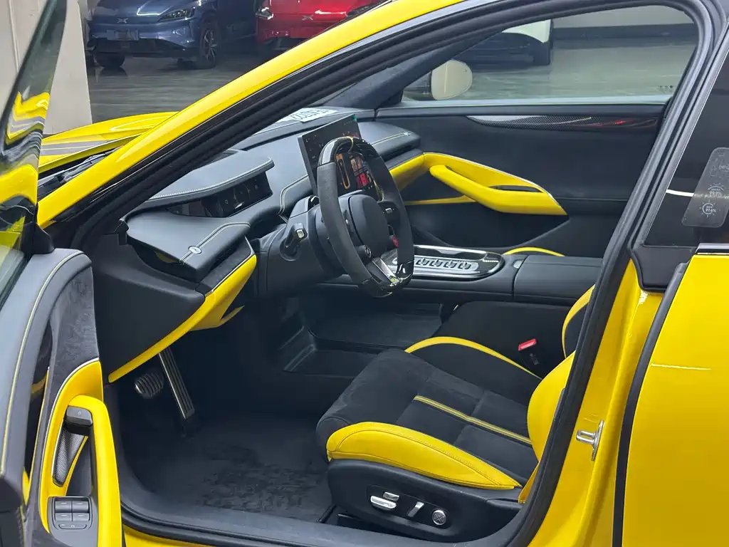 XIAOMI CAR XIAOMI SU7 ULTRA