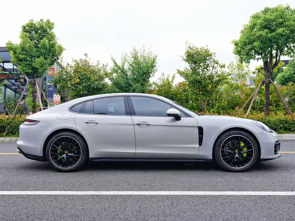 Porsche Panamera — миниатюра 3