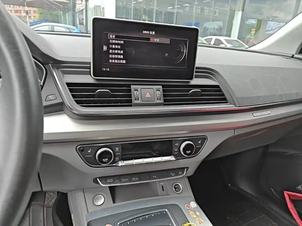 Audi Q5L — миниатюра 13