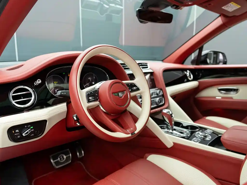 Bentley Bentayga — миниатюра 9