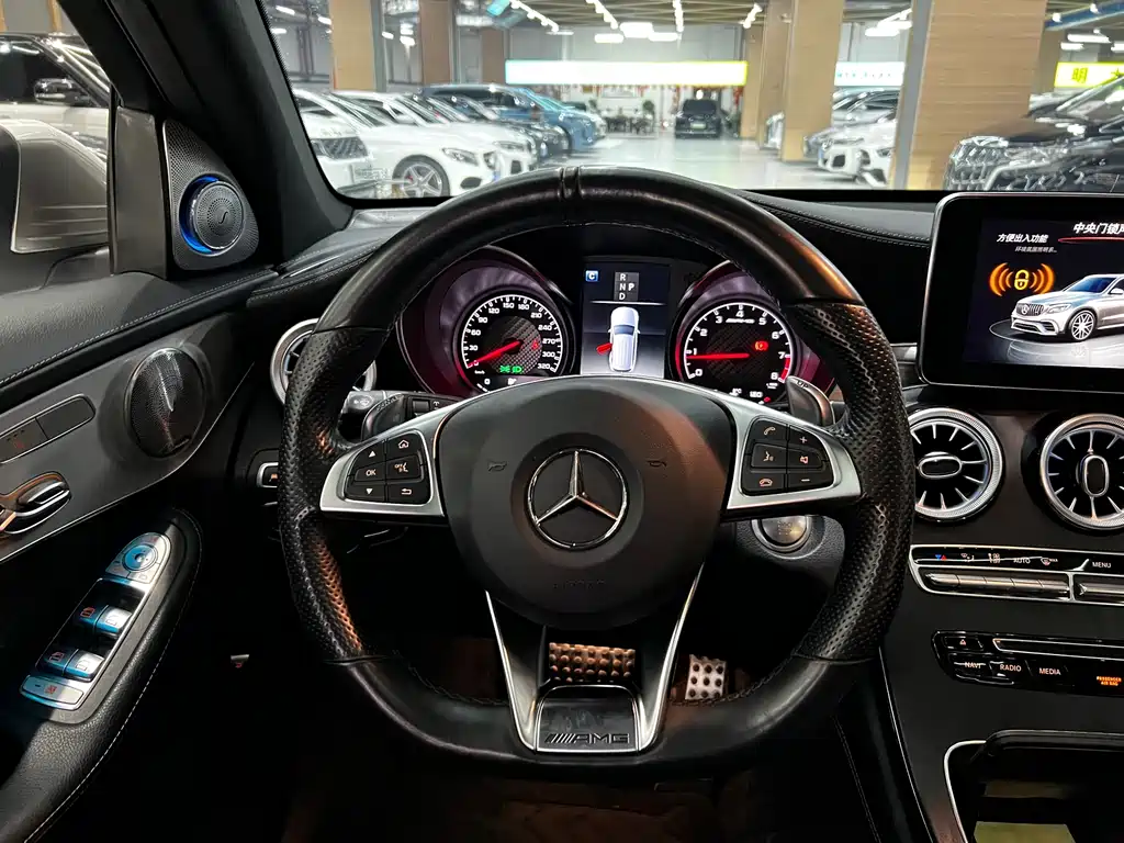 Mercedes-Benz GLC AMG — миниатюра 11