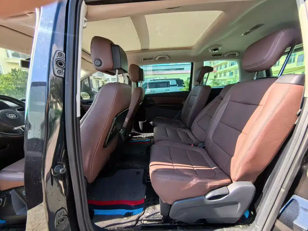 Volkswagen Sharan — миниатюра 9