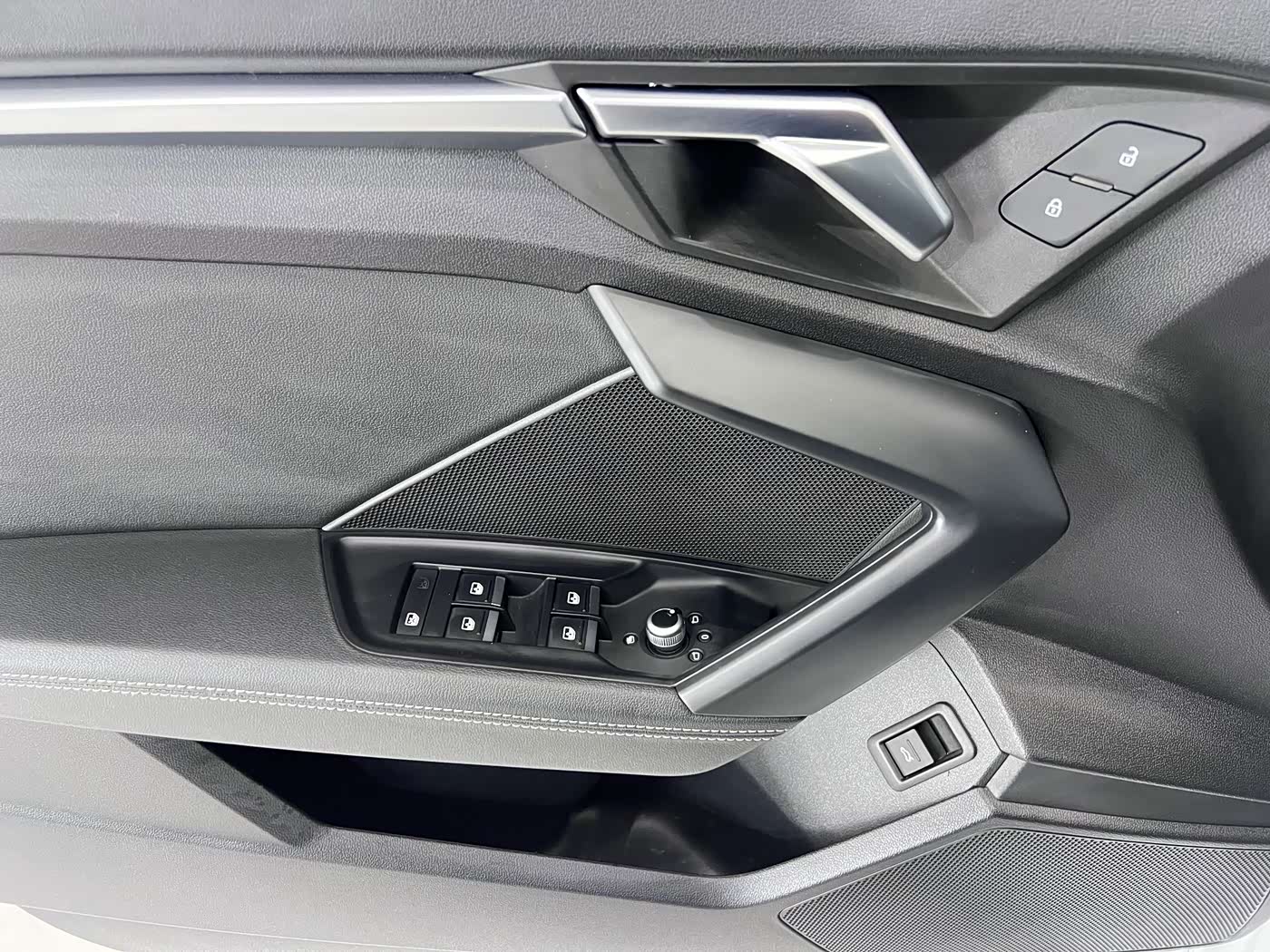 Audi A3 1.4 л 2022 г. Белый, пробег 27000 км